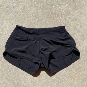Lululemon speed up shorts 2.5”